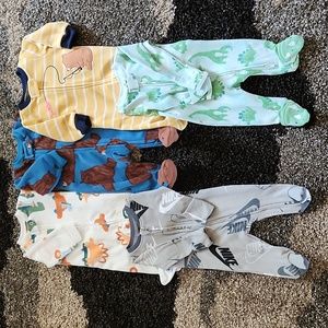 Bundle of newborn footies